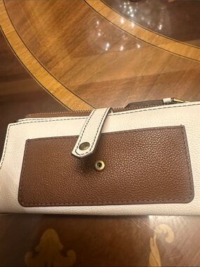 Women's Two-Tone Brown and Cream Leather Wallet